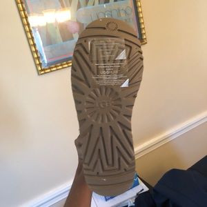 SIZE 7 LAMB SKIN UGG BOOTS